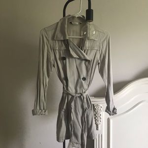 Light Weight Trench